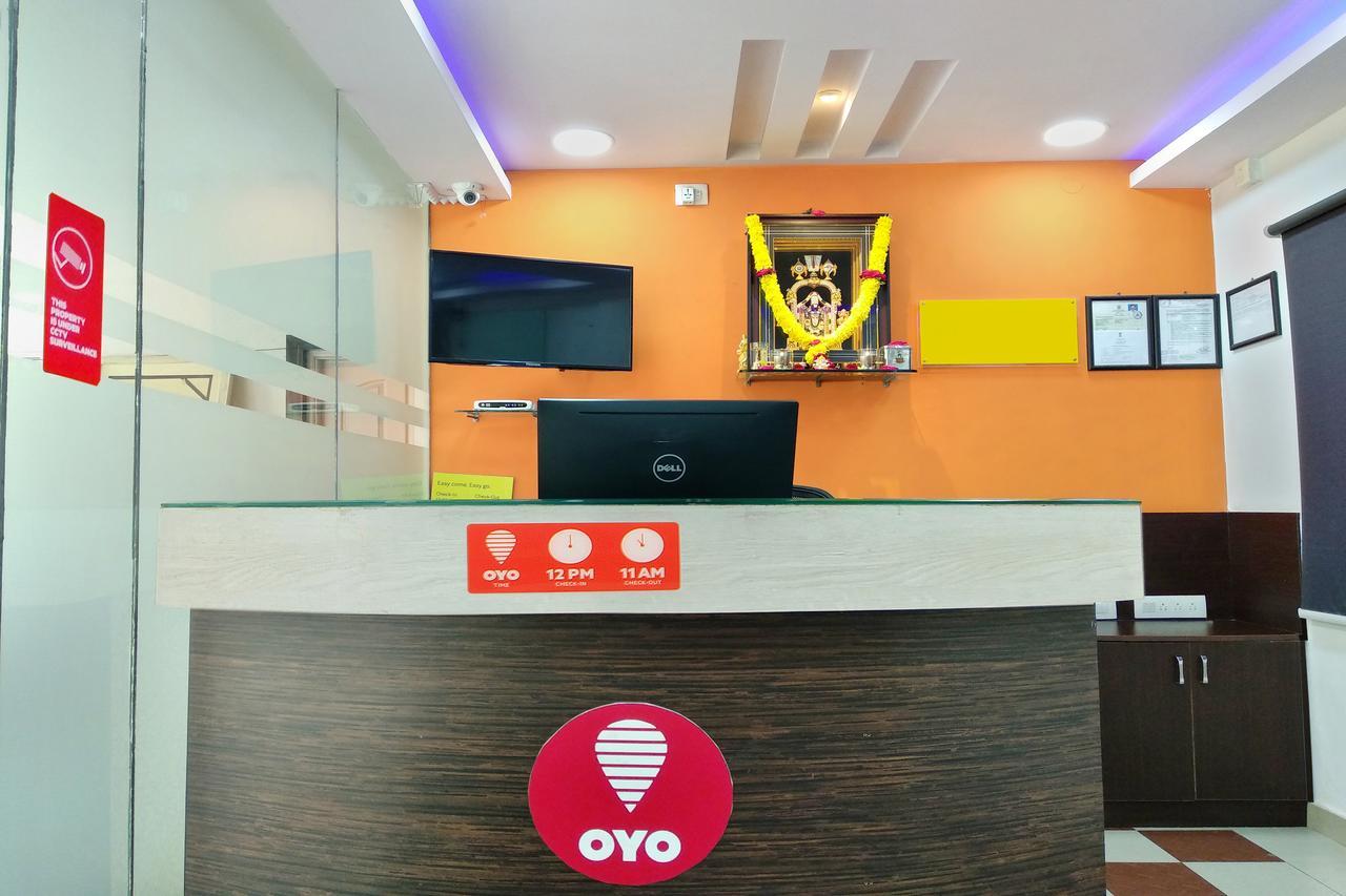 Oyo 10843 Hotel Rmv Savera Bangalore Buitenkant foto